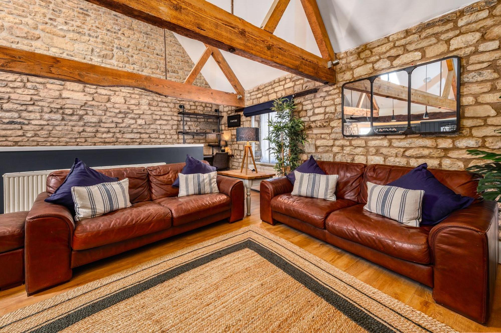 Luxury Town Centre Loft Apartment In Converted Granary Stamford Exterior foto